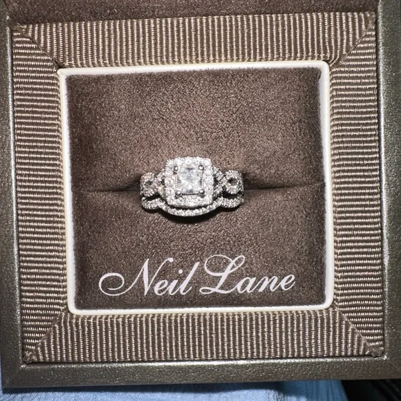 Neil Lane Silver Diamond Ring - Picture 1 of 6